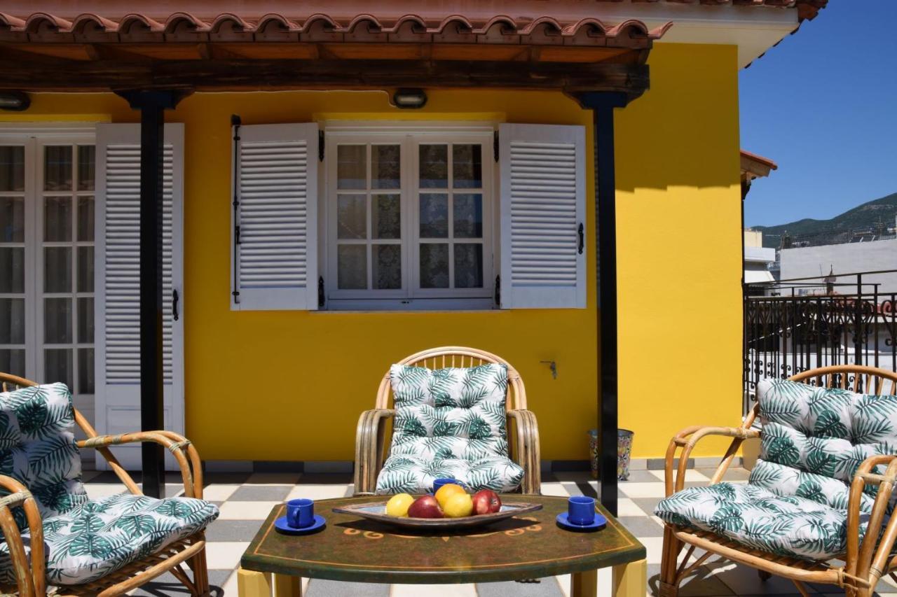 The Yellow Art Home 칼라마타 외부 사진